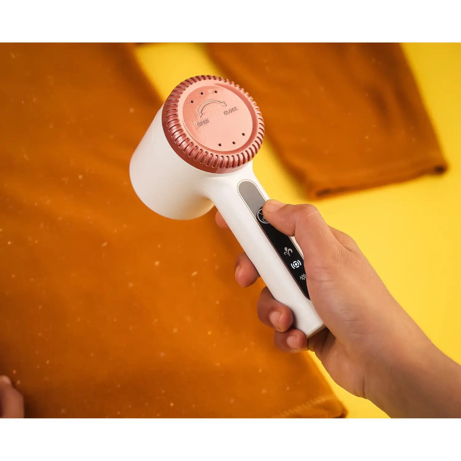 InstaCuppa Rechargeable Lint Remover with Adjustable Speed Settings, Portable Fabric Shaver for Busy Moms - Image 3